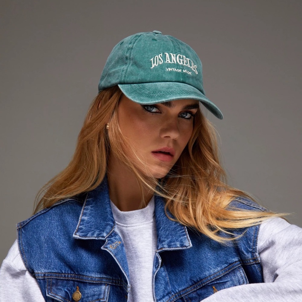 ✨BNWOT Nasty Gal Los Angeles Washed Cap - Green - OS✨